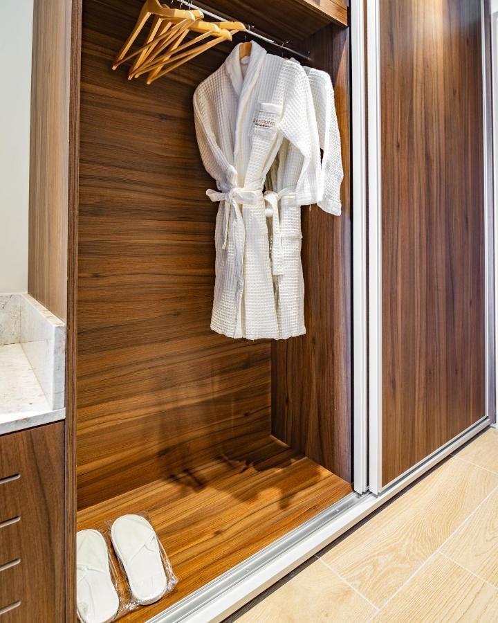 Leonardo Boutique Hotel ラルナカ エクステリア 写真