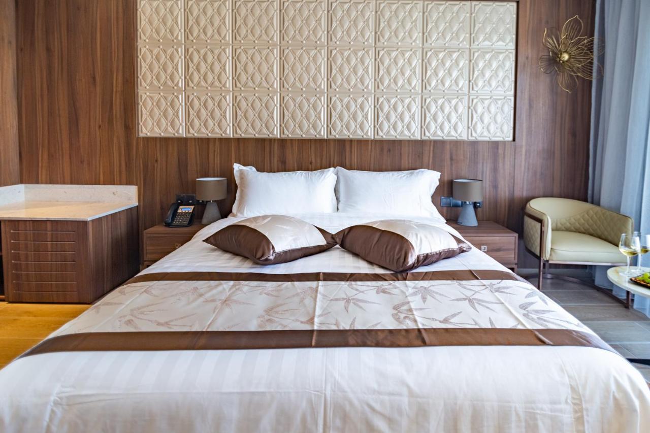 Leonardo Boutique Hotel ラルナカ エクステリア 写真