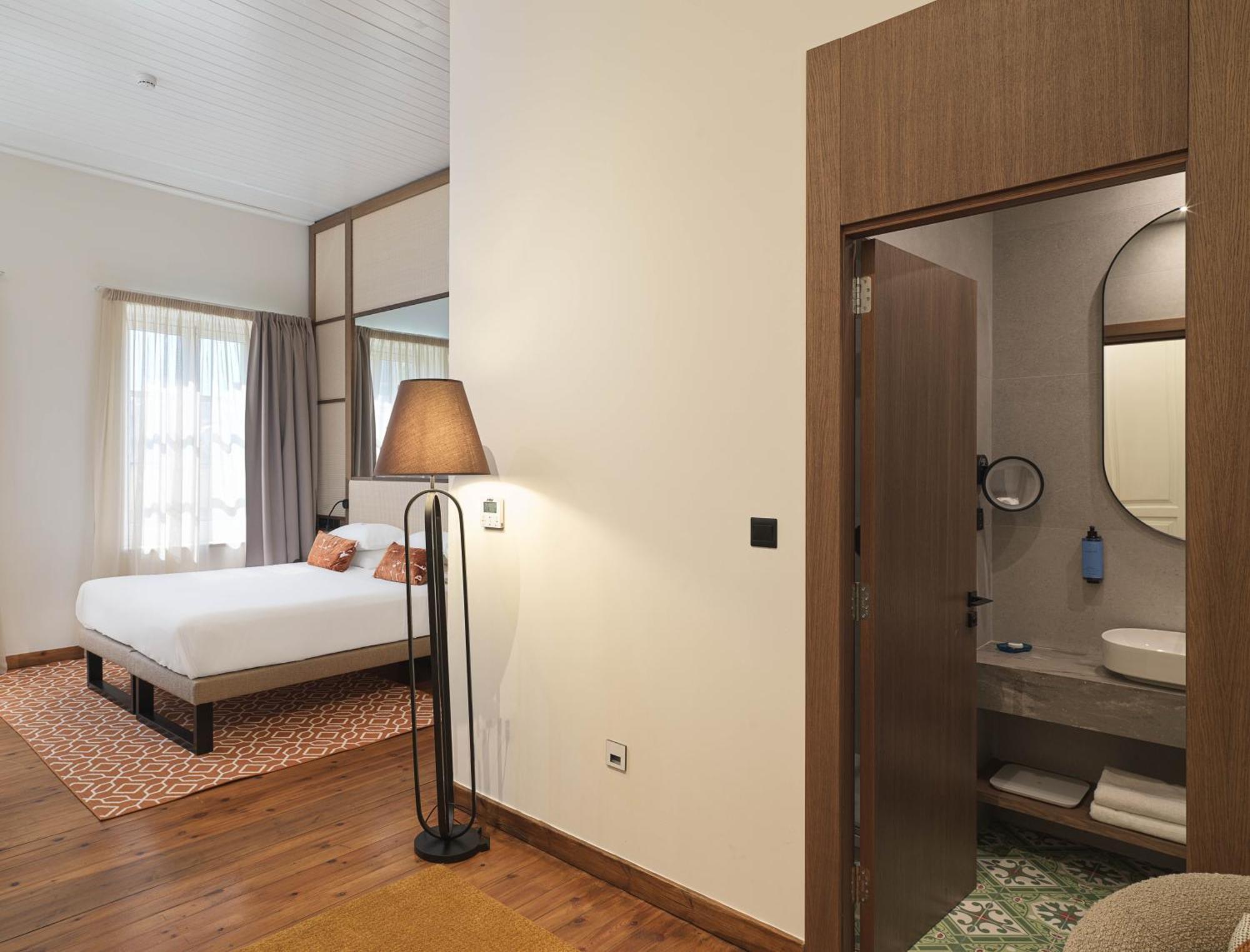 Leonardo Boutique Hotel ラルナカ エクステリア 写真